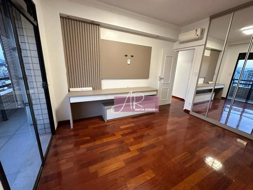 Cobertura com 4 quartos à venda, 430m2 em Centro, Pouso Alegre - MG - imagem 8 Foto 8 de Cobertura com 4 quartos à venda, 430m2 em Centro, Pouso Alegre - MG