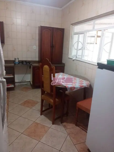 Casa com 5 quartos à venda, 300m2 em Centro, Pouso Alegre - MG - imagem 5 Foto 5 de Casa com 5 quartos à venda, 300m2 em Centro, Pouso Alegre - MG