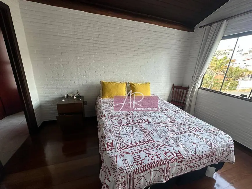 Foto 9 de Casa com 4 quartos à venda, 358m2 em Pouso Alegre - MG