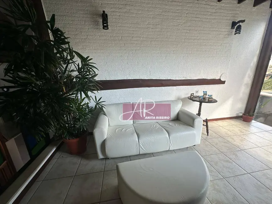 Foto 3 de Casa com 4 quartos à venda, 358m2 em Pouso Alegre - MG