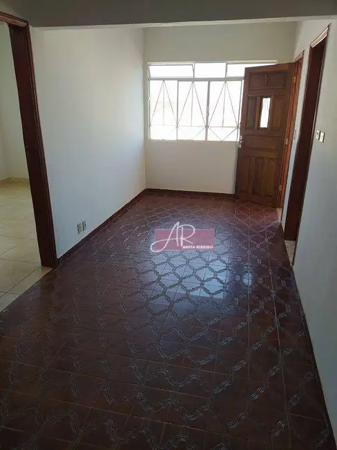 Casa com 5 quartos à venda, 200m2 em Santo Antônio, Pouso Alegre - MG - imagem 3 Foto 3 de Casa com 5 quartos à venda, 200m2 em Santo Antônio, Pouso Alegre - MG