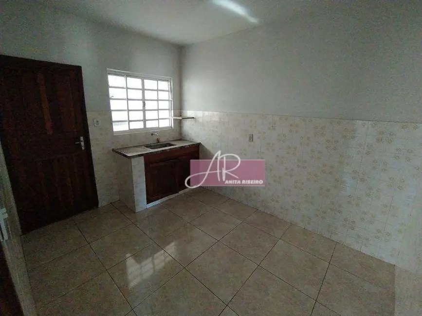 Casa com 5 quartos à venda, 200m2 em Santo Antônio, Pouso Alegre - MG - imagem 4 Foto 4 de Casa com 5 quartos à venda, 200m2 em Santo Antônio, Pouso Alegre - MG