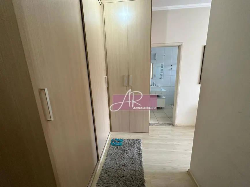 Foto 7 de Casa com 4 quartos à venda, 300m2 em Pouso Alegre - MG