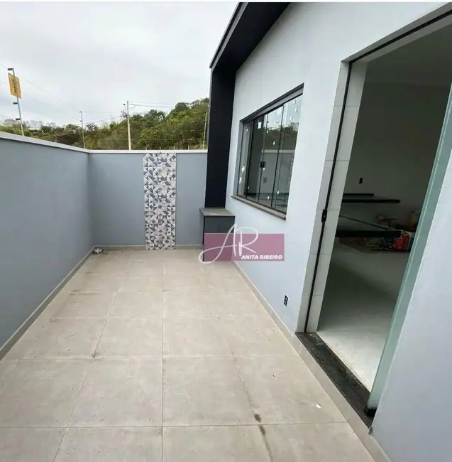 Casa com 3 quartos à venda, 200m2 em Pouso Alegre - MG - imagem 4 Foto 4 de Casa com 3 quartos à venda, 200m2 em Pouso Alegre - MG