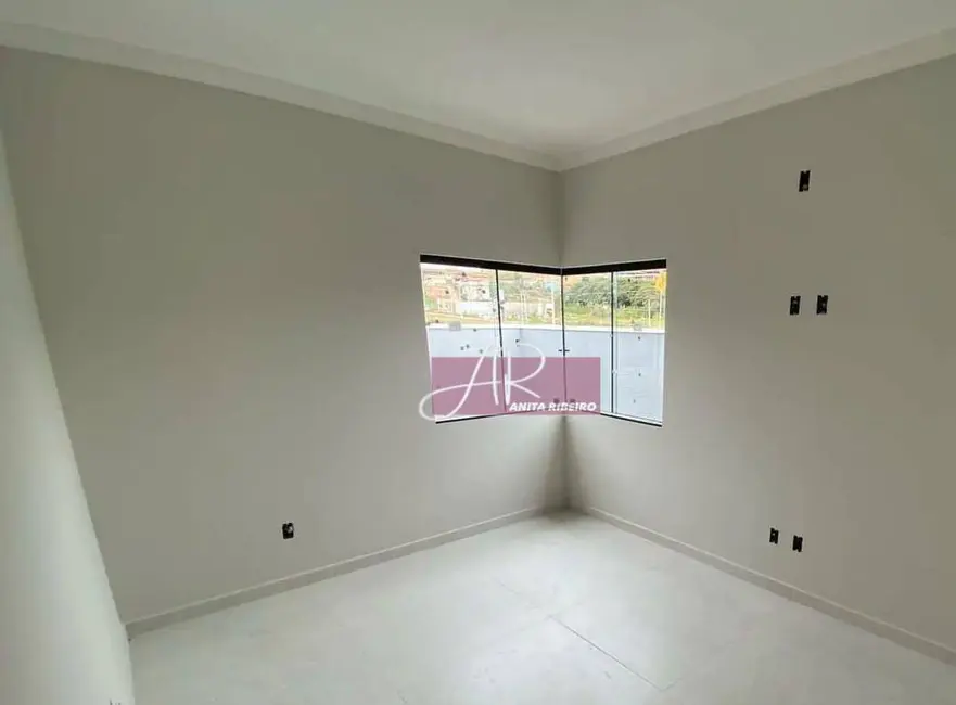 Casa com 3 quartos à venda, 200m2 em Pouso Alegre - MG - imagem 5 Foto 5 de Casa com 3 quartos à venda, 200m2 em Pouso Alegre - MG