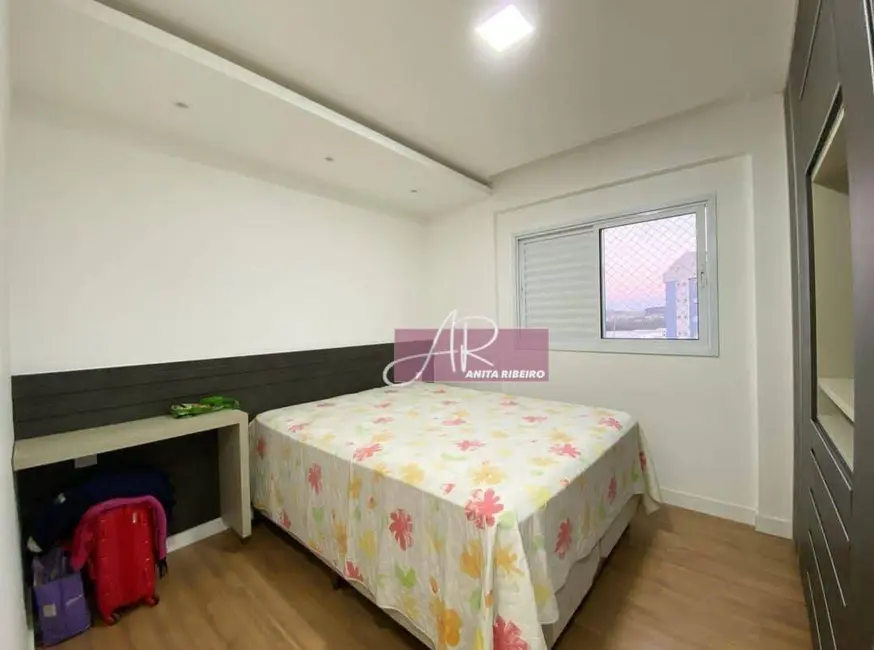 Apartamento com 4 quartos à venda, 270m2 em Centro, Pouso Alegre - MG - imagem 6 Foto 6 de Apartamento com 4 quartos à venda, 270m2 em Centro, Pouso Alegre - MG