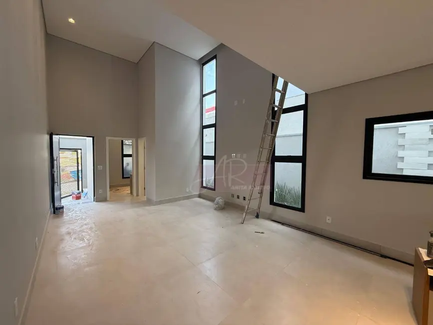 Foto 2 de Casa com 4 quartos à venda, 360m2 em Pouso Alegre - MG