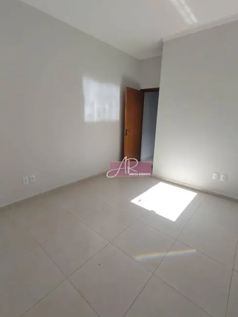 Casa com 2 quartos à venda, 100m2 em Parque Real, Pouso Alegre - MG - imagem 6 Foto 6 de Casa com 2 quartos à venda, 100m2 em Parque Real, Pouso Alegre - MG