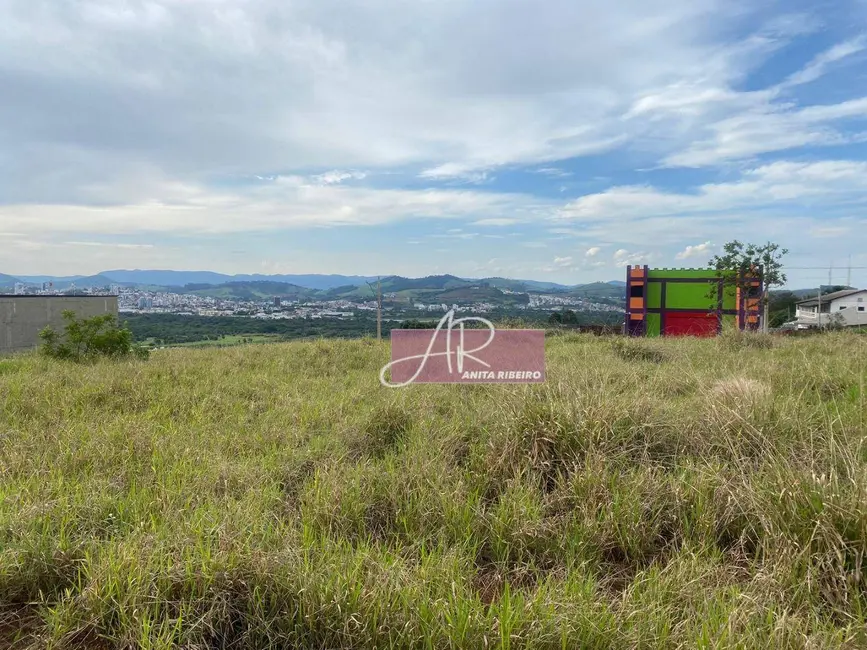 Foto 1 de Terreno / Lote à venda, 300m2 em Jardim Belvedere, Pouso Alegre - MG