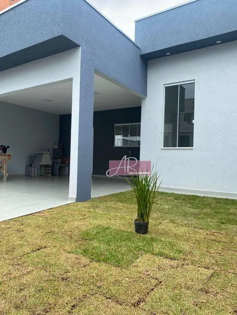 Foto 1 de Casa com 3 quartos à venda, 200m2 em Parque Real, Pouso Alegre - MG