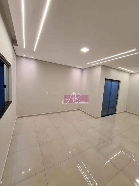 Casa com 3 quartos à venda, 200m2 em Parque Real, Pouso Alegre - MG - imagem 2 Foto 2 de Casa com 3 quartos à venda, 200m2 em Parque Real, Pouso Alegre - MG