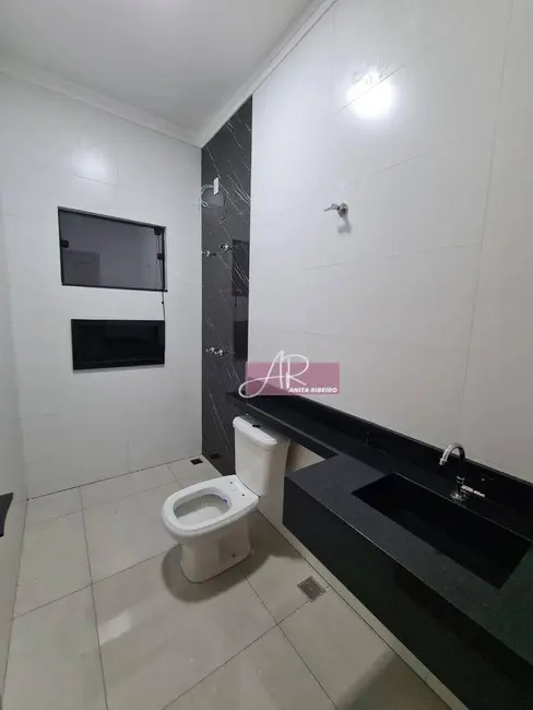 Casa com 3 quartos à venda, 200m2 em Parque Real, Pouso Alegre - MG - imagem 8 Foto 8 de Casa com 3 quartos à venda, 200m2 em Parque Real, Pouso Alegre - MG