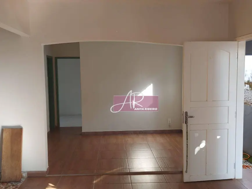 Foto 2 de Casa com 3 quartos à venda, 280m2 em Jardim Esplanada, Pouso Alegre - MG