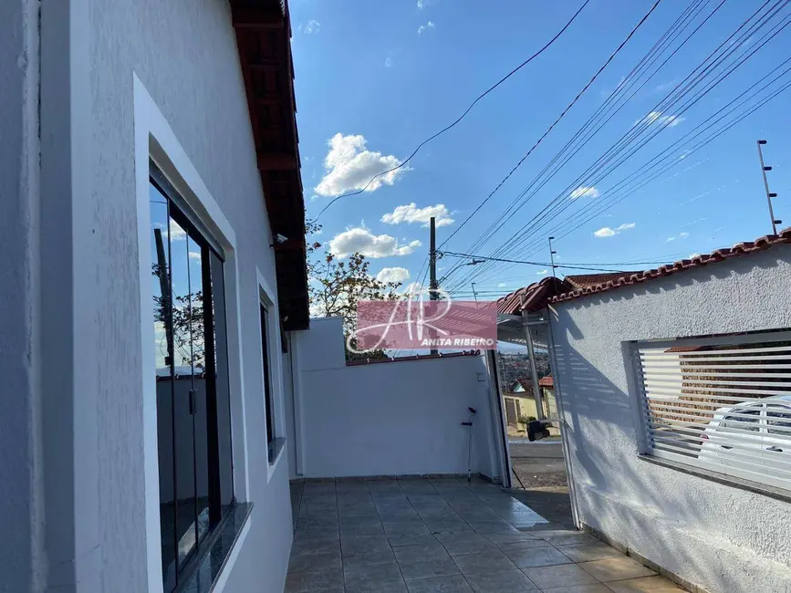 Foto 5 de Casa com 4 quartos à venda, 202m2 em Pouso Alegre - MG