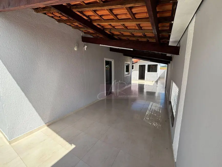 Foto 6 de Casa com 4 quartos à venda, 202m2 em Pouso Alegre - MG