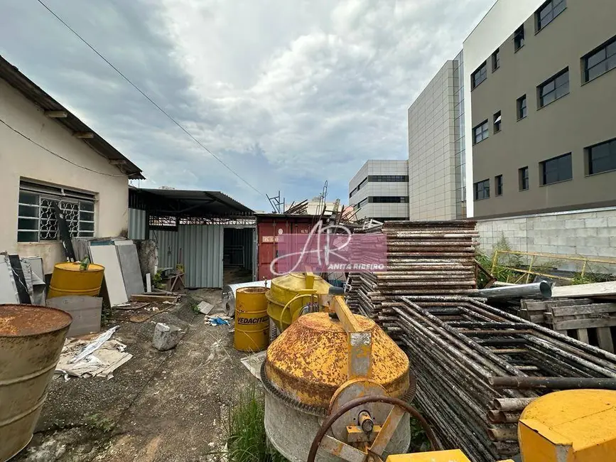 Terreno / Lote à venda, 562m2 em Pouso Alegre - MG - imagem 3 Foto 3 de Terreno / Lote à venda, 562m2 em Pouso Alegre - MG