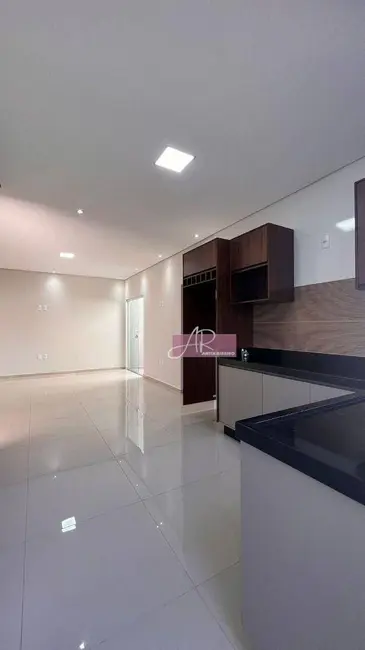 Foto 5 de Casa com 3 quartos à venda, 200m2 em Parque Real, Pouso Alegre - MG