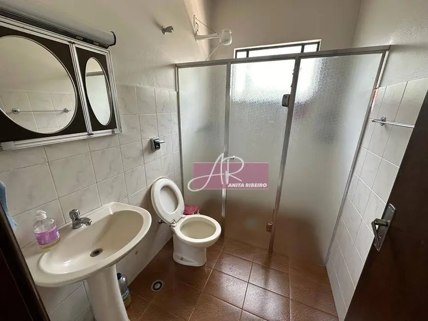 Foto 7 de Casa com 3 quartos à venda, 144m2 em Santa Cecília, Pouso Alegre - MG