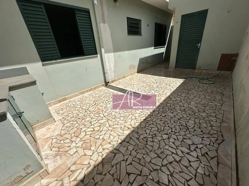 Foto 4 de Casa com 3 quartos à venda, 144m2 em Santa Cecília, Pouso Alegre - MG
