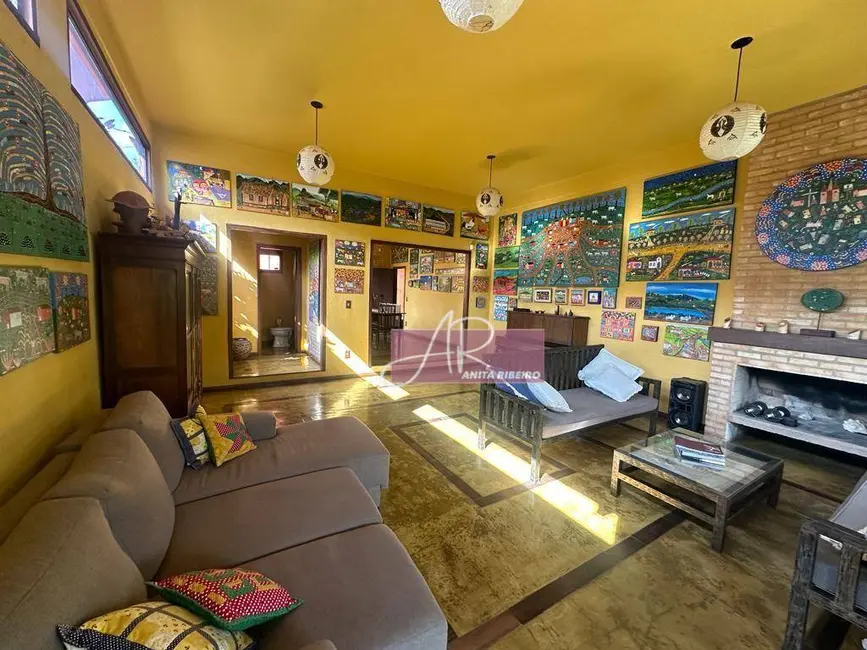 Casa com 4 quartos à venda, 408m2 em Pouso Alegre - MG - imagem 7 Foto 7 de Casa com 4 quartos à venda, 408m2 em Pouso Alegre - MG