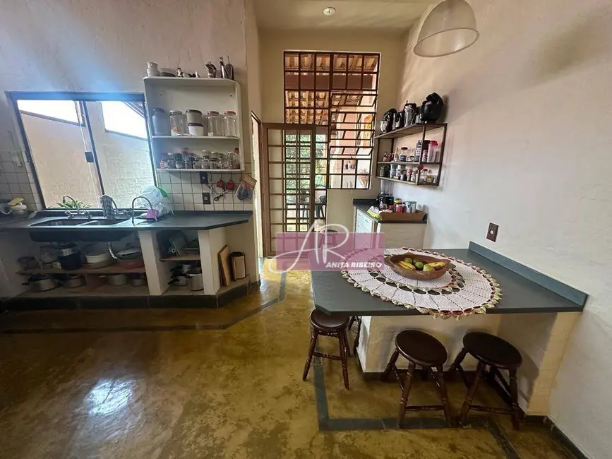 Casa com 4 quartos à venda, 408m2 em Pouso Alegre - MG - imagem 6 Foto 6 de Casa com 4 quartos à venda, 408m2 em Pouso Alegre - MG