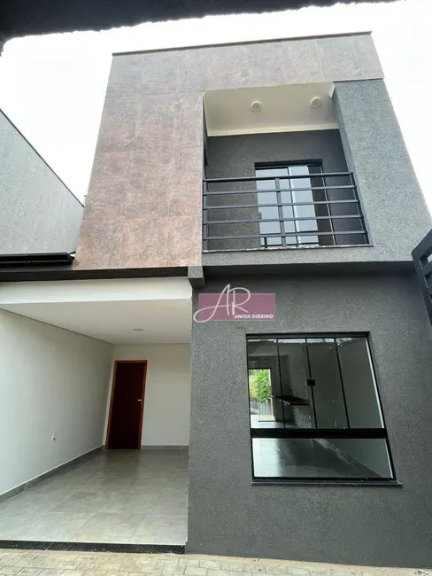 Foto 1 de Casa com 3 quartos à venda, 210m2 em Cidade Vergani, Pouso Alegre - MG