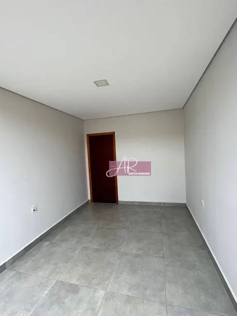 Foto 5 de Casa com 3 quartos à venda, 210m2 em Cidade Vergani, Pouso Alegre - MG