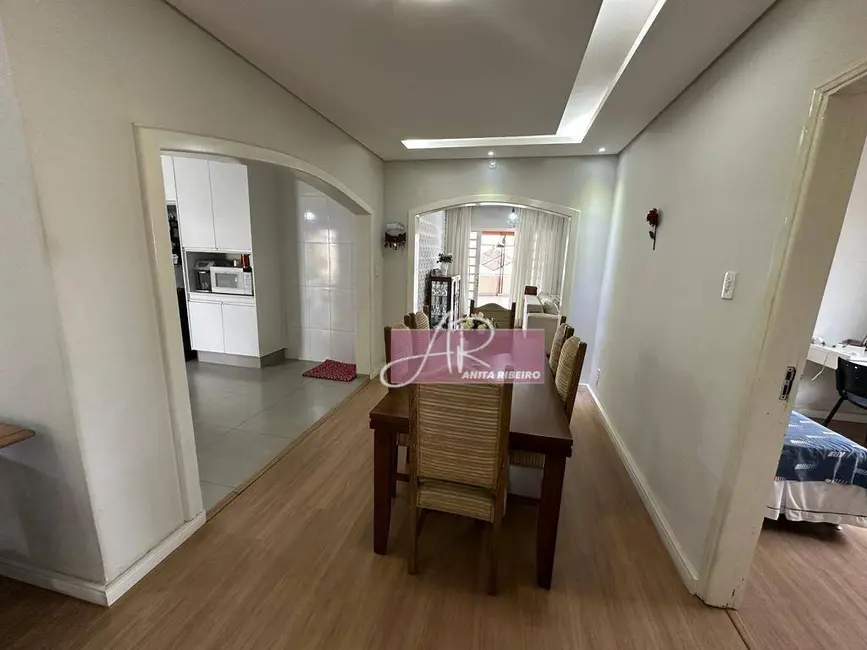 Foto 5 de Casa com 4 quartos à venda, 294m2 em Pouso Alegre - MG