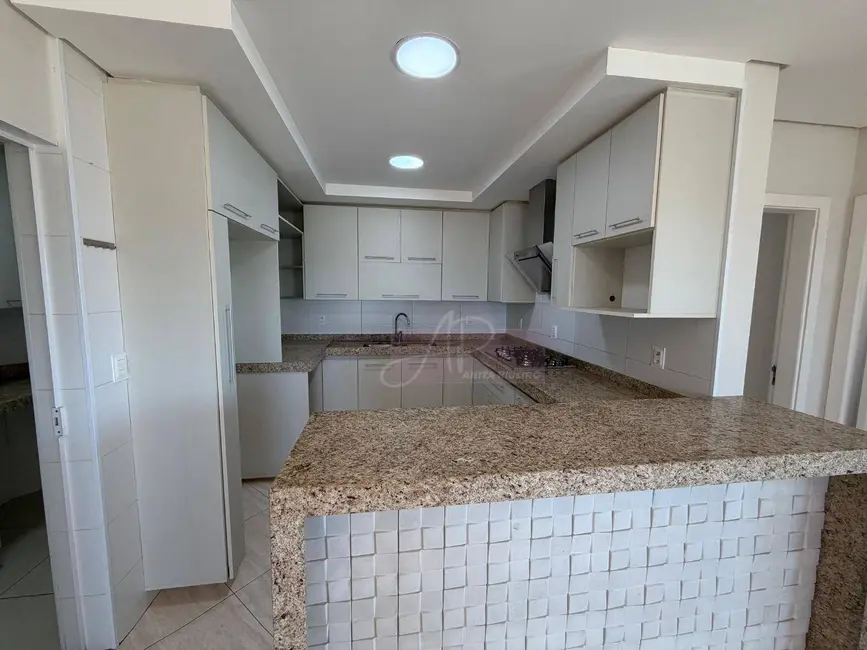 Foto 5 de Apartamento com 3 quartos à venda, 132m2 em Santa Dorotéia, Pouso Alegre - MG
