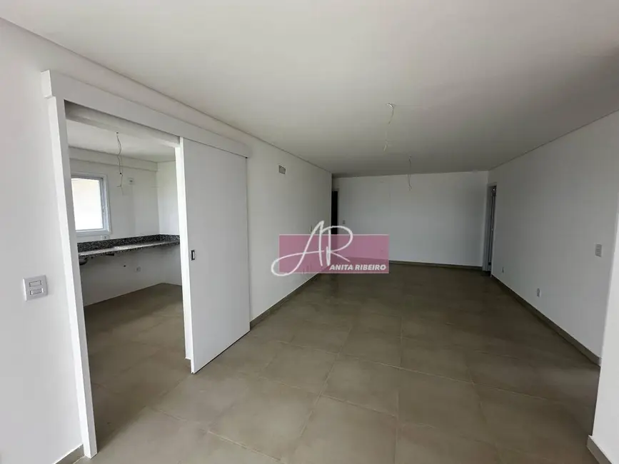 Apartamento com 3 quartos à venda, 125m2 em João Paulo II, Pouso Alegre - MG - imagem 5 Foto 5 de Apartamento com 3 quartos à venda, 125m2 em João Paulo II, Pouso Alegre - MG