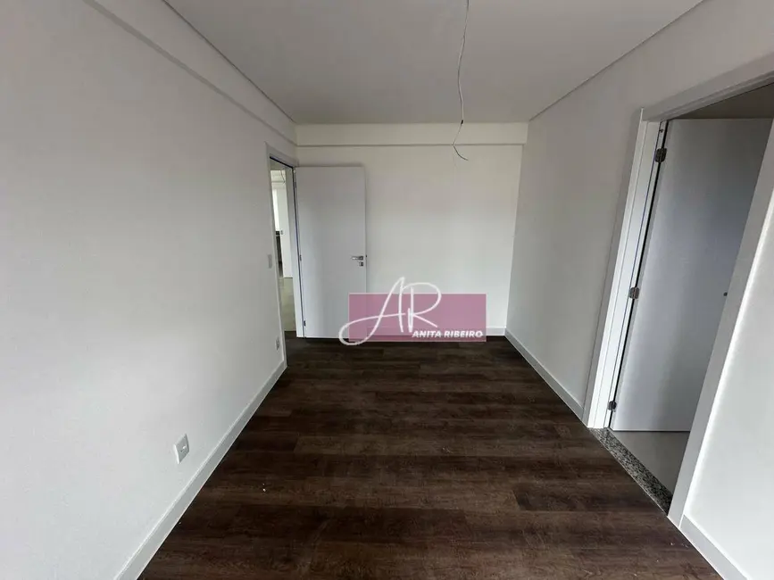 Apartamento com 3 quartos à venda, 125m2 em João Paulo II, Pouso Alegre - MG - imagem 8 Foto 8 de Apartamento com 3 quartos à venda, 125m2 em João Paulo II, Pouso Alegre - MG