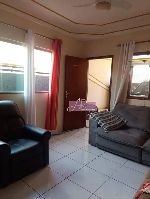 Foto 2 de Casa com 3 quartos à venda, 130m2 em Jardim Paraíso, Pouso Alegre - MG