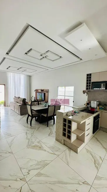 Casa com 3 quartos à venda, 302m2 em Colinas de Santa Bárbara, Pouso Alegre - MG - imagem 4 Foto 4 de Casa com 3 quartos à venda, 302m2 em Colinas de Santa Bárbara, Pouso Alegre - MG