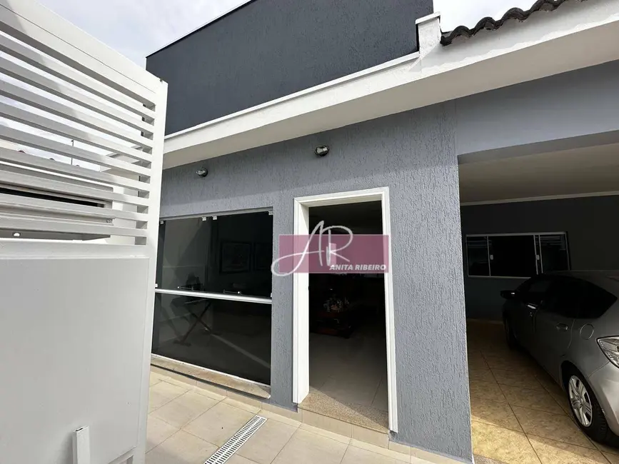 Foto 4 de Casa com 4 quartos à venda, 365m2 em Pouso Alegre - MG