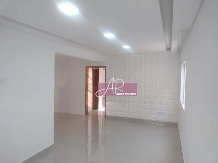 Casa com 3 quartos à venda, 200m2 em Jardim Aeroporto, Pouso Alegre - MG - imagem 5 Foto 5 de Casa com 3 quartos à venda, 200m2 em Jardim Aeroporto, Pouso Alegre - MG