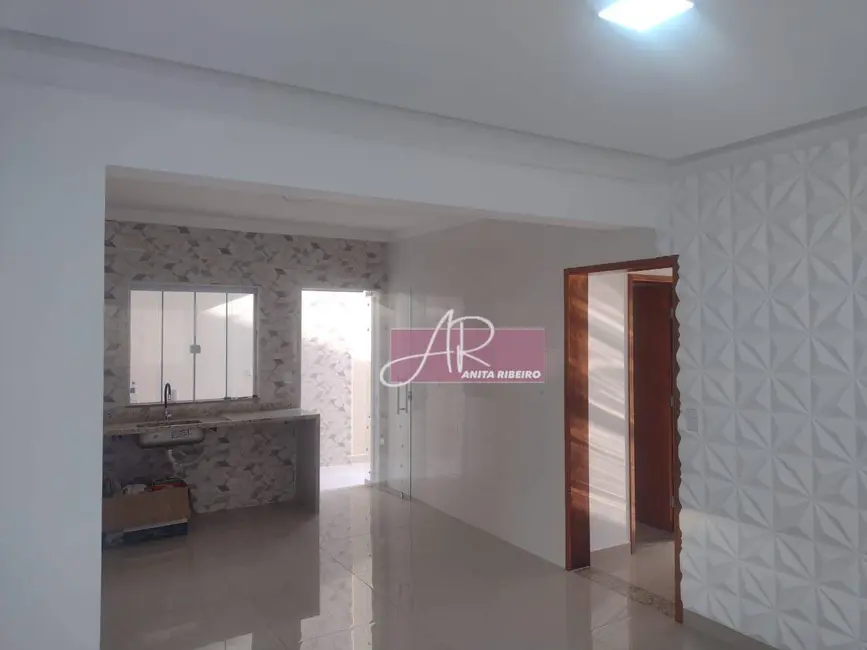 Casa com 3 quartos à venda, 200m2 em Jardim Aeroporto, Pouso Alegre - MG - imagem 4 Foto 4 de Casa com 3 quartos à venda, 200m2 em Jardim Aeroporto, Pouso Alegre - MG