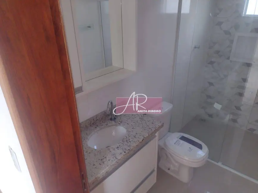 Casa com 3 quartos à venda, 200m2 em Jardim Aeroporto, Pouso Alegre - MG - imagem 9 Foto 9 de Casa com 3 quartos à venda, 200m2 em Jardim Aeroporto, Pouso Alegre - MG