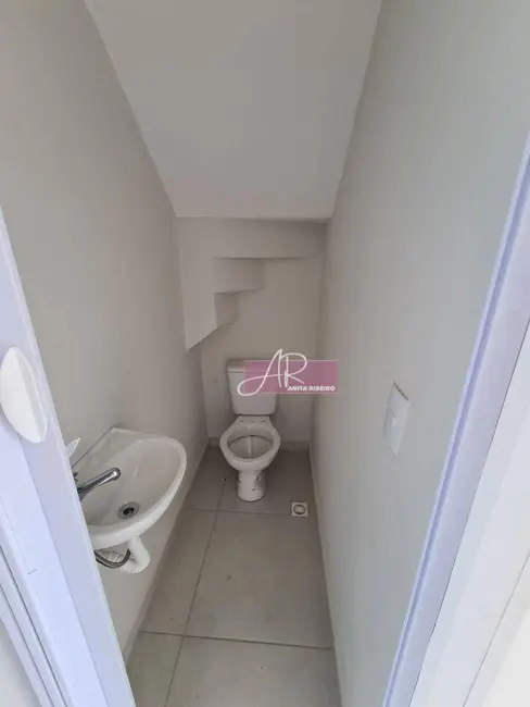 Foto 3 de Casa com 2 quartos à venda, 70m2 em Cidade Vergani, Pouso Alegre - MG