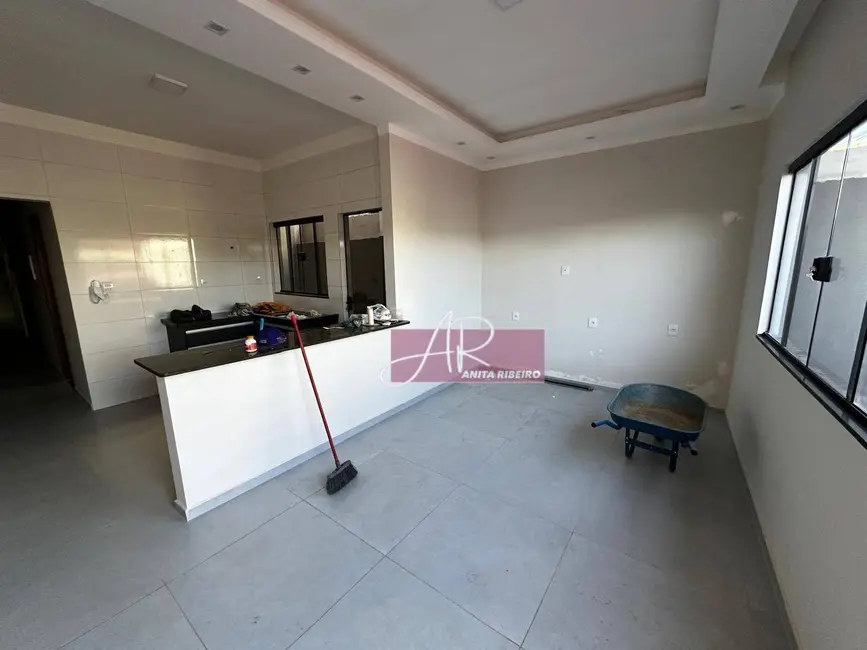 Foto 2 de Casa com 3 quartos à venda, 125m2 em Parque Real, Pouso Alegre - MG