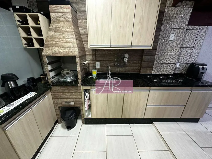 Apartamento com 3 quartos à venda, 90m2 em Pouso Alegre - MG - imagem 9 Foto 9 de Apartamento com 3 quartos à venda, 90m2 em Pouso Alegre - MG