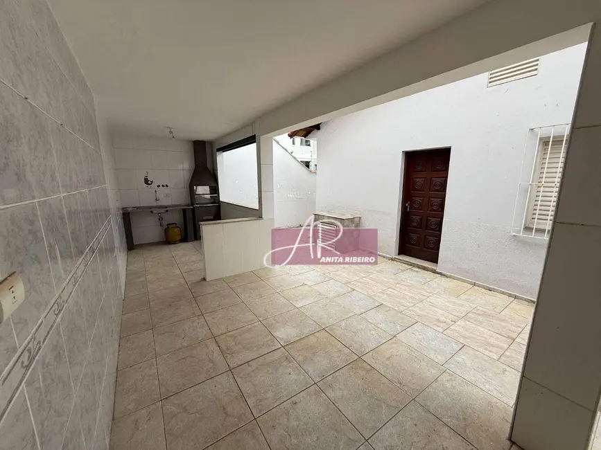 Foto 9 de Casa com 4 quartos à venda, 288m2 em Pouso Alegre - MG