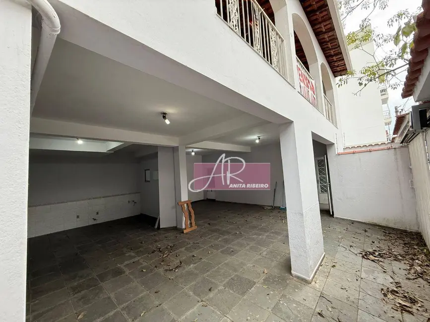 Foto 2 de Casa com 4 quartos à venda, 288m2 em Pouso Alegre - MG