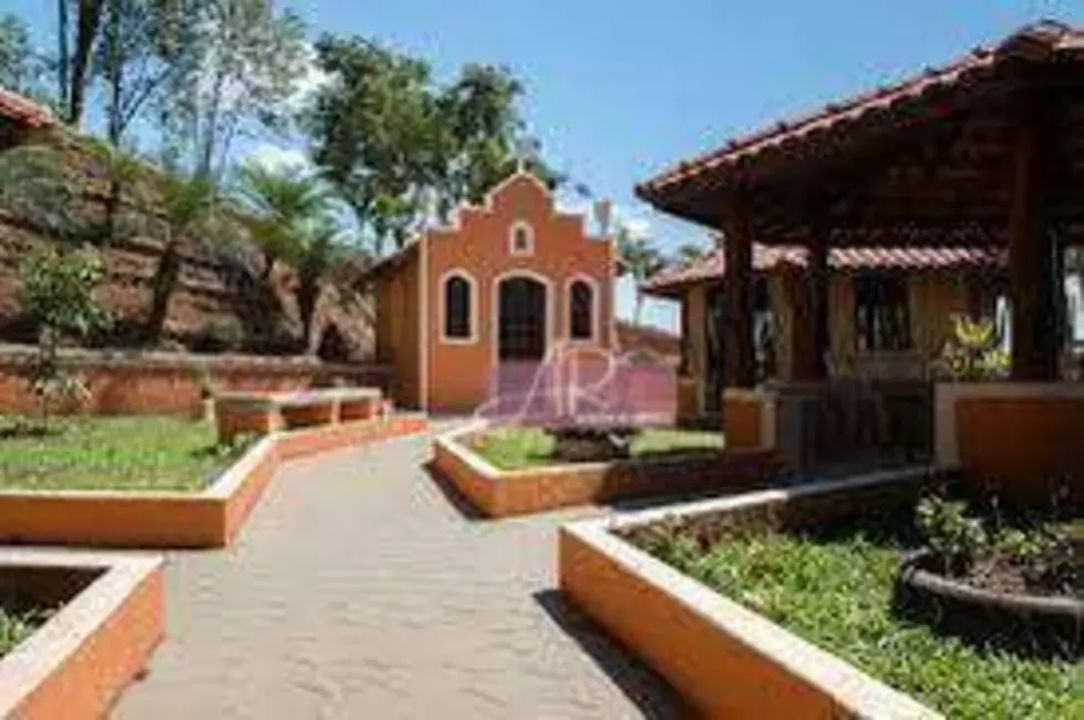 Foto 5 de Chácara com 20 quartos à venda, 33000m2 em Estiva - MG