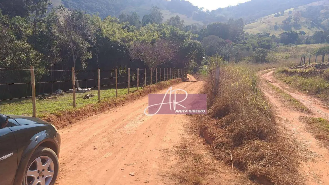 Foto 5 de Terreno / Lote à venda, 1900m2 em Pouso Alegre - MG