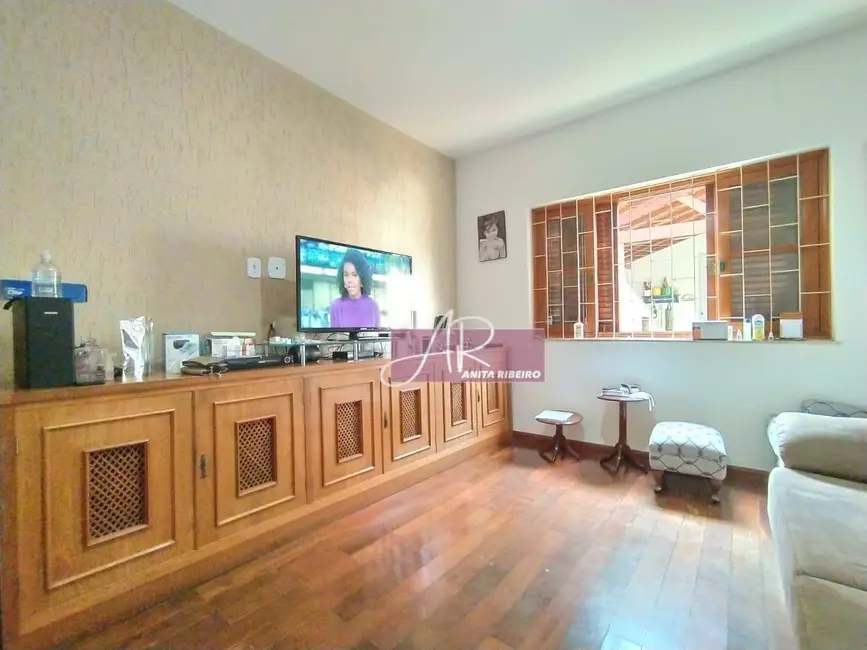 Foto 9 de Casa com 6 quartos à venda, 437m2 em Santa Filomena, Pouso Alegre - MG