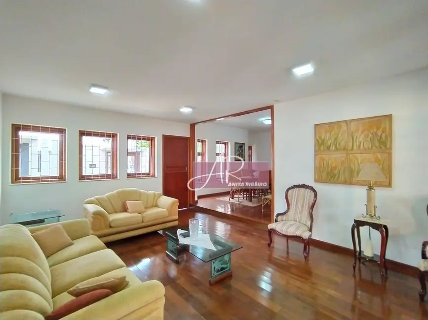 Foto 6 de Casa com 6 quartos à venda, 437m2 em Santa Filomena, Pouso Alegre - MG