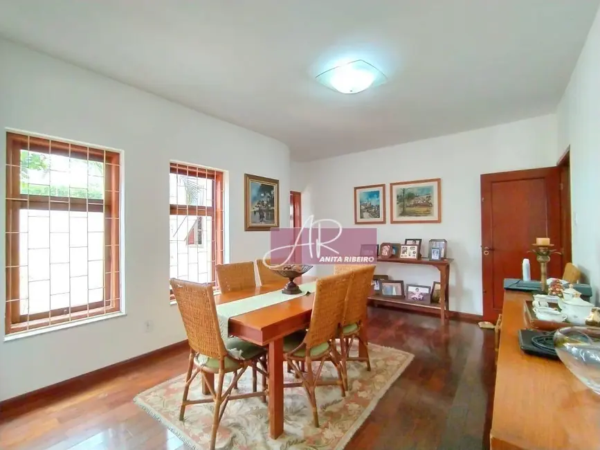 Foto 8 de Casa com 6 quartos à venda, 437m2 em Santa Filomena, Pouso Alegre - MG