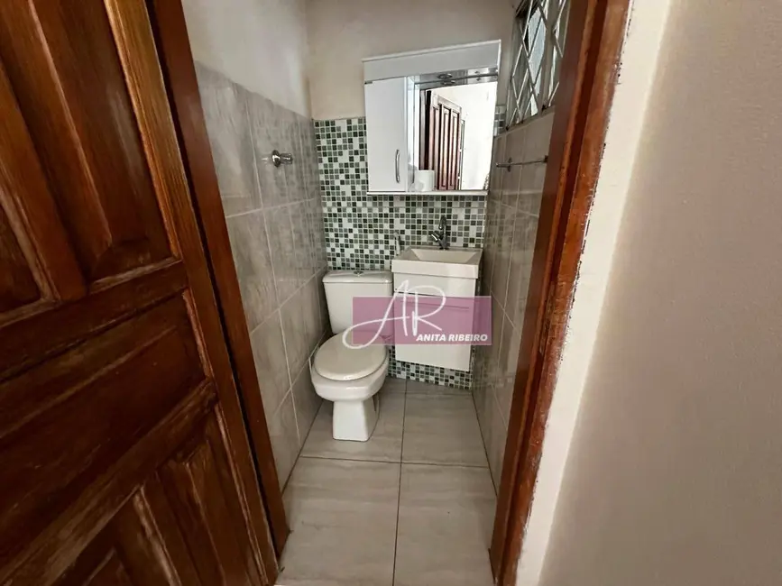 Foto 9 de Casa com 4 quartos à venda, 256m2 em São Camilo, Pouso Alegre - MG