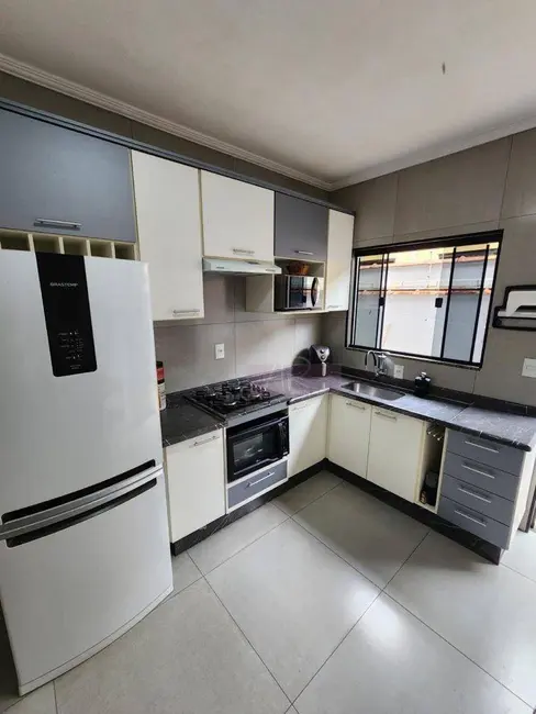 Casa com 3 quartos à venda, 120m2 em Jardim Aureliano, Pouso Alegre - MG - imagem 8 Foto 8 de Casa com 3 quartos à venda, 120m2 em Jardim Aureliano, Pouso Alegre - MG