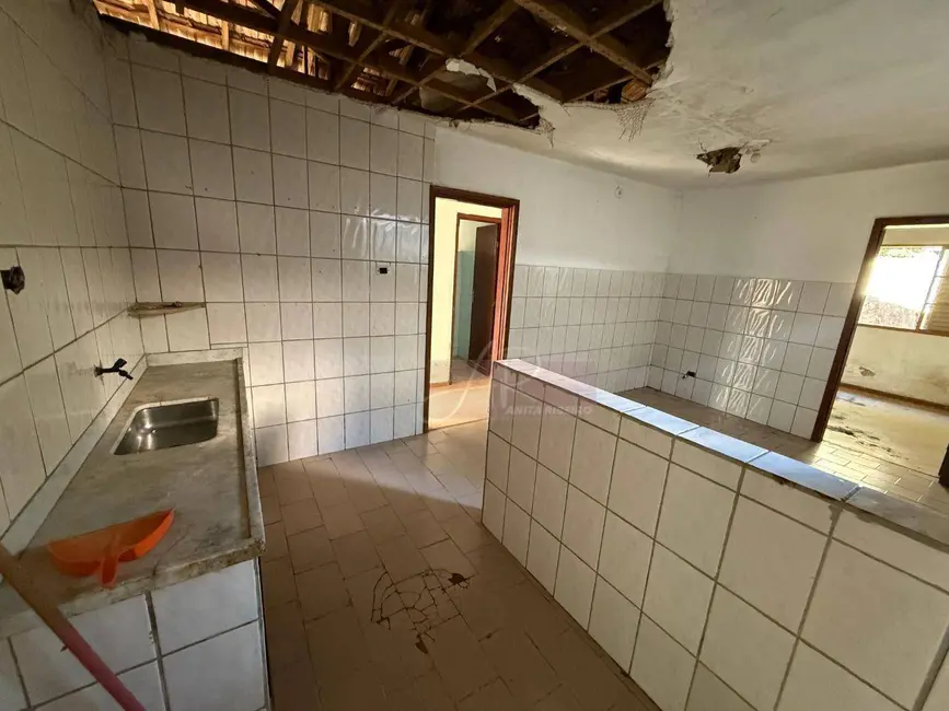 Casa com 3 quartos à venda, 170m2 em São Camilo, Pouso Alegre - MG - imagem 7 Foto 7 de Casa com 3 quartos à venda, 170m2 em São Camilo, Pouso Alegre - MG